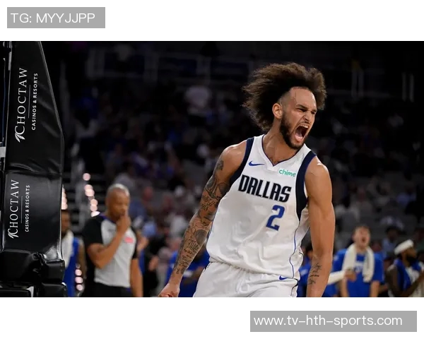 浓眉寄语弗拉格希望他放松心态未来将由他承担重任